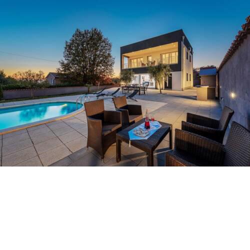 Villa Bella Area
