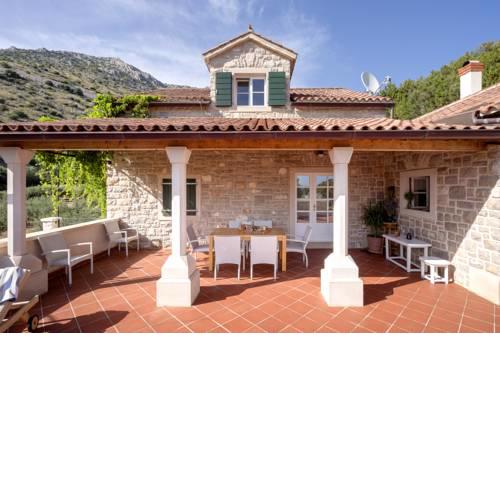 VILLA BENEDETA