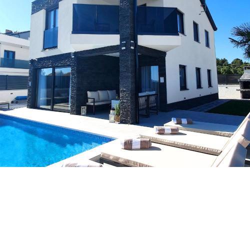 Villa Black Pearl