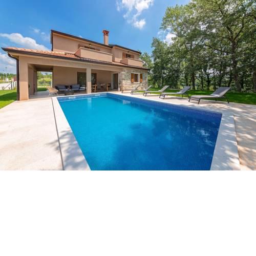 Villa Brih III