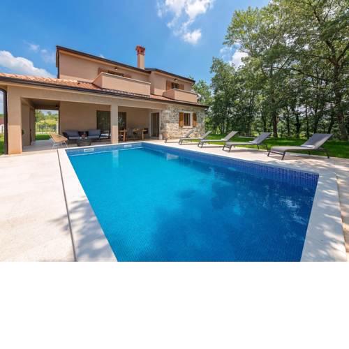 Villa Brih III