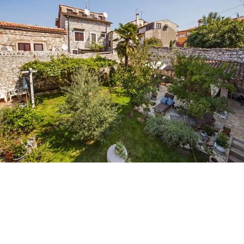 Villa Carera