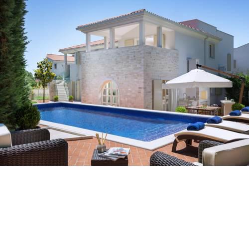 Villa Carlotta by HMZ Villas
