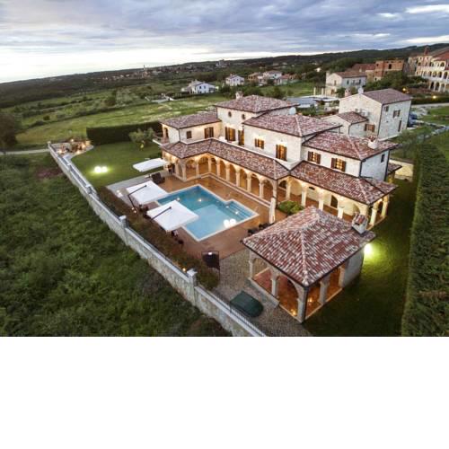 Villa Carolus