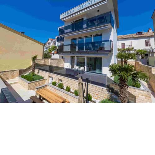 VILLA CHRISTINA