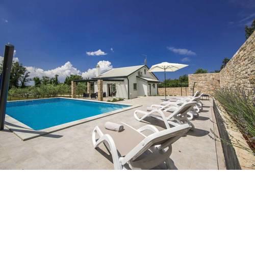 Villa Crystallina