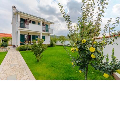 Villa Daisy