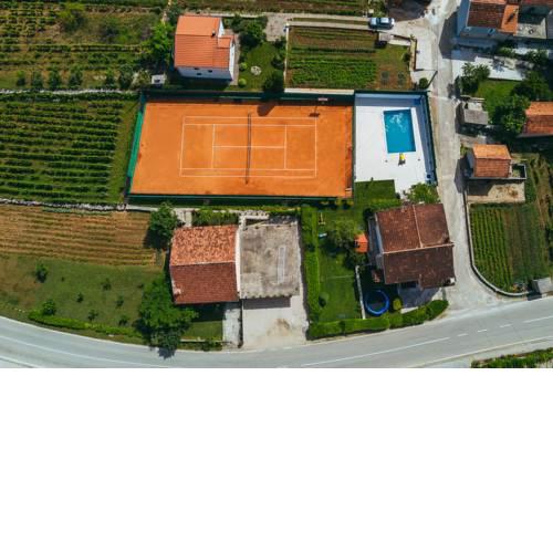 VILLA ĐIKANO ,Runovići