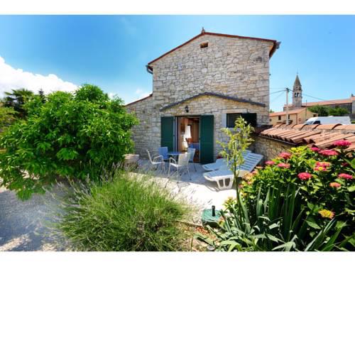 Villa Dina