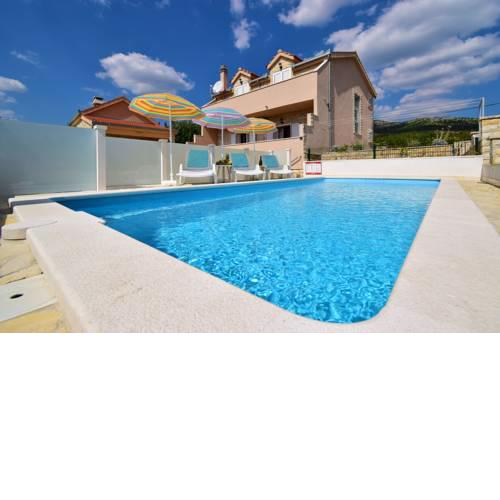 VILLA DINJA