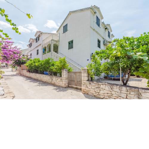 Villa Dinka