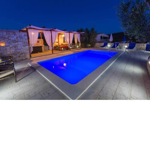 Villa Dome