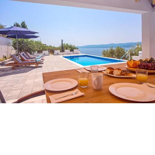 Villa Dream with private pool, 2 bedrooms with en-suite bathrooms, sea view