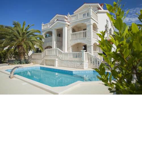 Villa Drinka Apartments