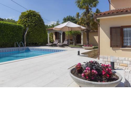 Villa Eden