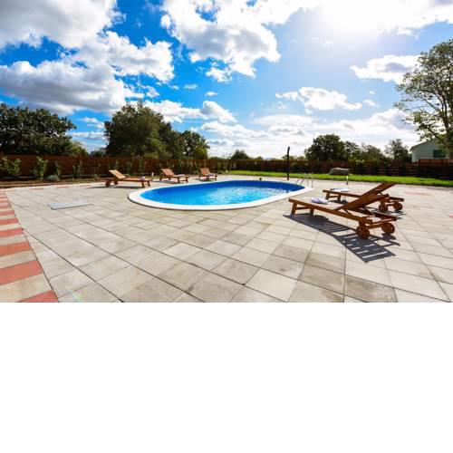 Villa Elm