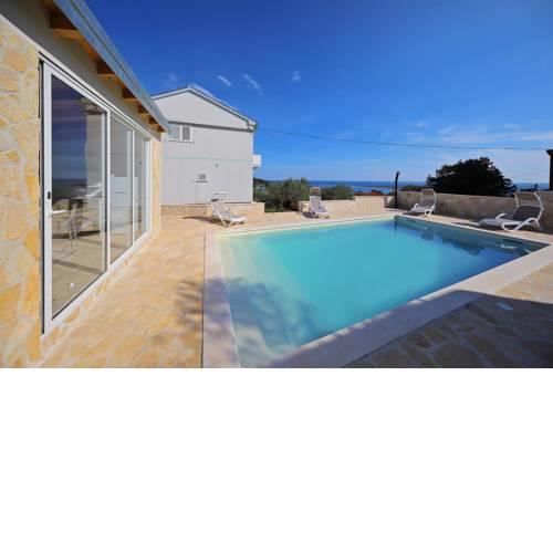 Villa Emi