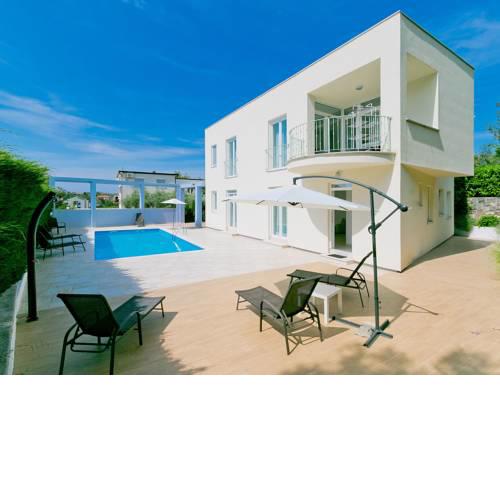 Villa Emily