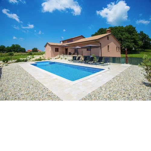 Villa Emini