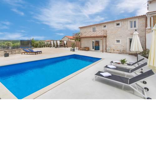 Villa Famiglia