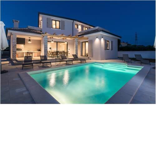 Villa Family in Galizana
