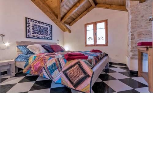 Villa Floretta Gold - 5 Bedroom Villa - Stunning Sea Views - Traditional Furnishings