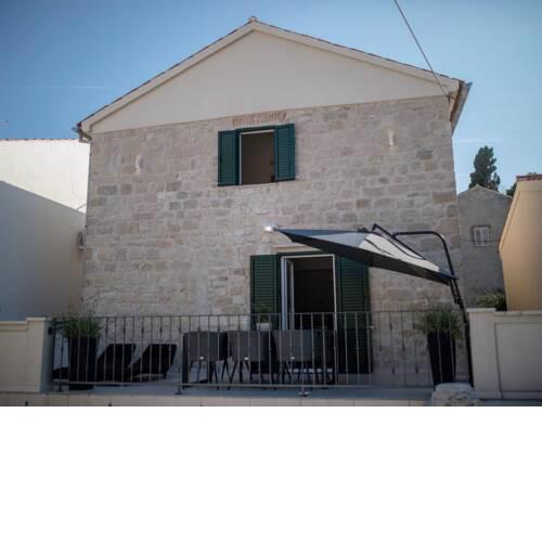Villa for 6 guests only 50 meters from the beach SV Ivan