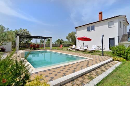 Villa Gallesano 600