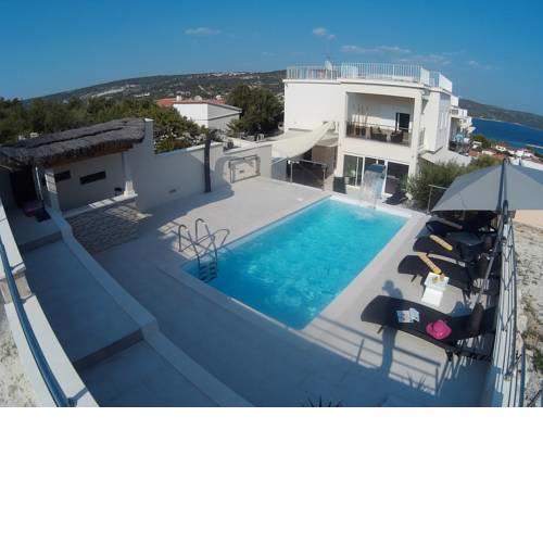 Villa Gina