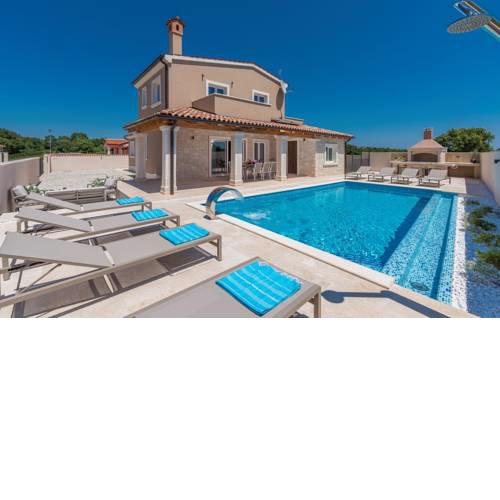 Villa Hana with Private Pool