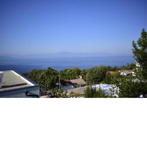Villa Island Beauty 2
