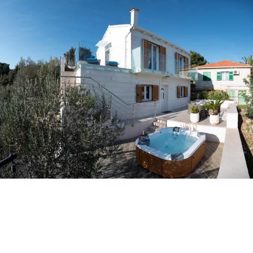 Villa Ivana at the island of Solta