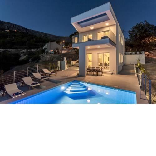 Villa Horizon on Facebook save 18 percent
