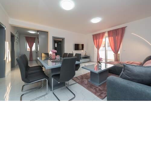 Villa Jana luxury apartments