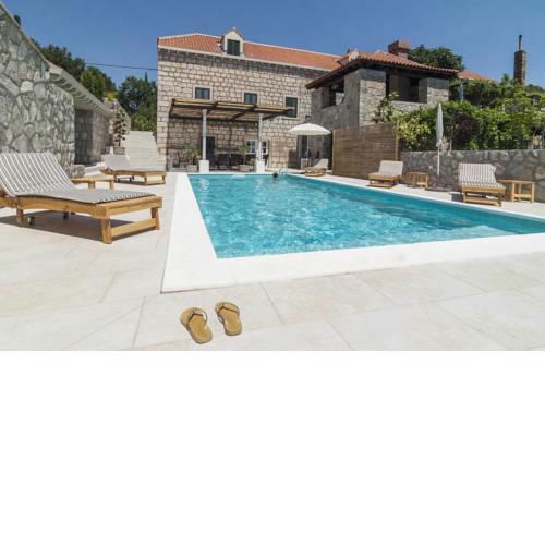 Villa Joe with heated pool