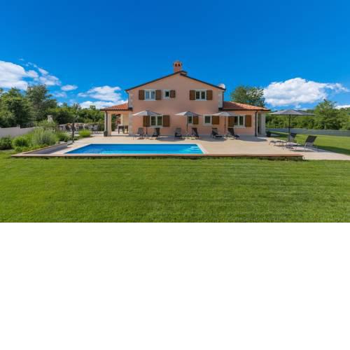 Villa Karmen
