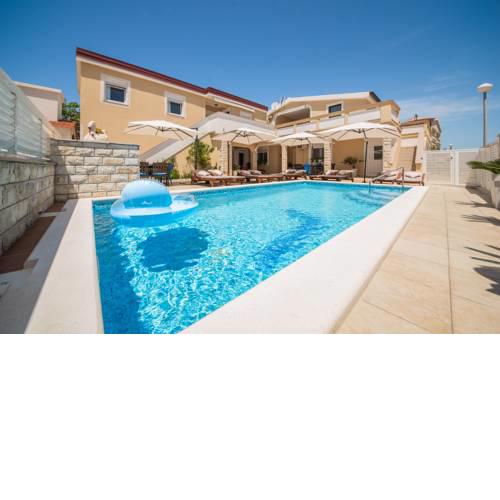 Villa Karmen