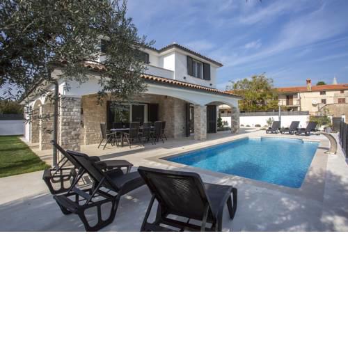 Villa Kata