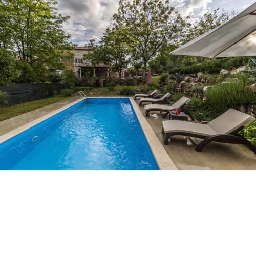 Villa Katarina&Luka with Beautiful Garden and Pool