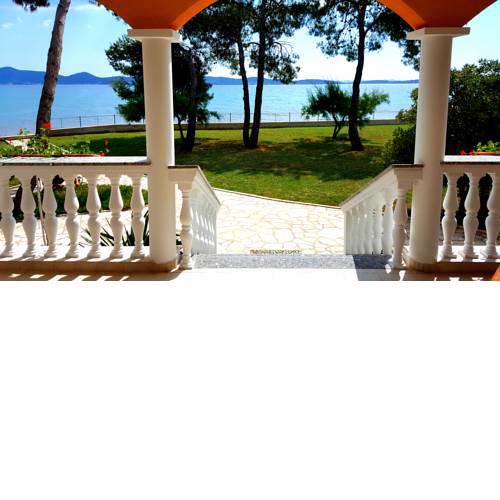 Villa Kaya