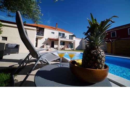 Villa Korona Apartments
