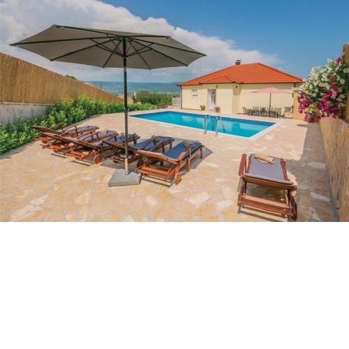 Villa Kristia