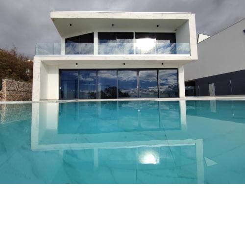Villa Laurynn
