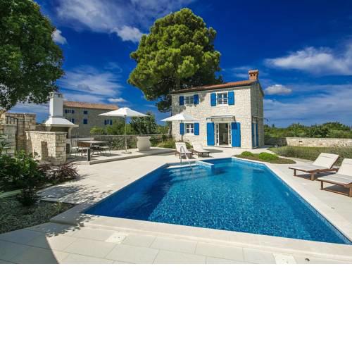 Villa Lenka