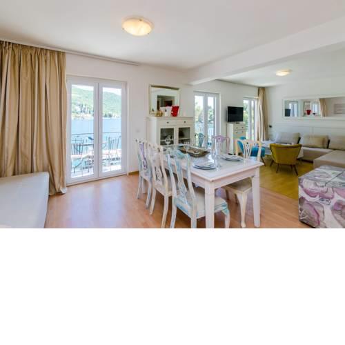 Villa Leona 2
