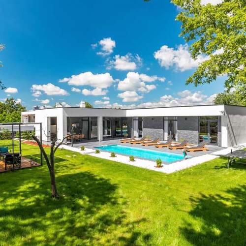 Villa Line