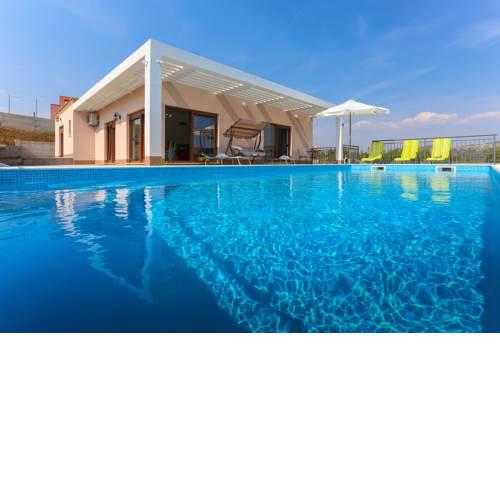 Villa Longfield