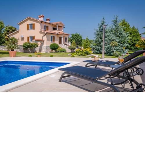 Villa Lory Blue