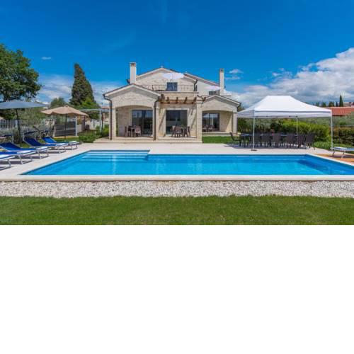 Villa Lory