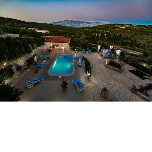 Villa Lucian
